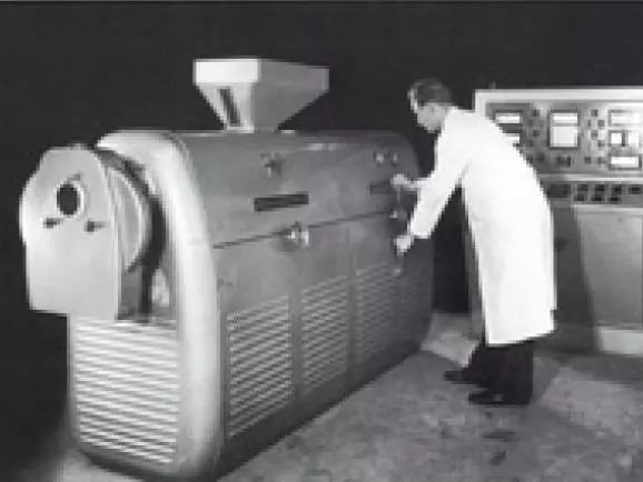 雙螺桿擠出機的歷史：80年前，這個小小的發(fā)明改變了世界